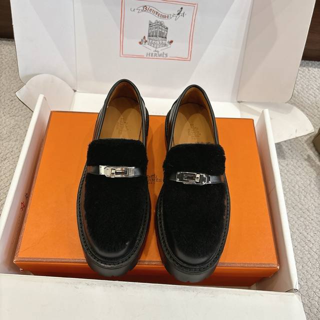 出厂价p Hermes 爱马仕 Icone 乐福鞋系列 时尚又百搭 超级舒服 每个细节都做到极致 原版Swift小牛皮 麂皮 原版1:1独家私模纯钢Kelly五