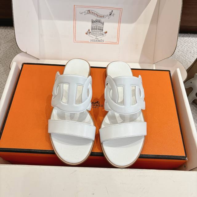出厂价p Hermes 爱马仕 Laguna 凉鞋系列 时尚又百搭 超级舒服 每个细节都做到极致 原版Swift小牛皮 麂皮 原版1:1独家私模鞋面 原版私模真