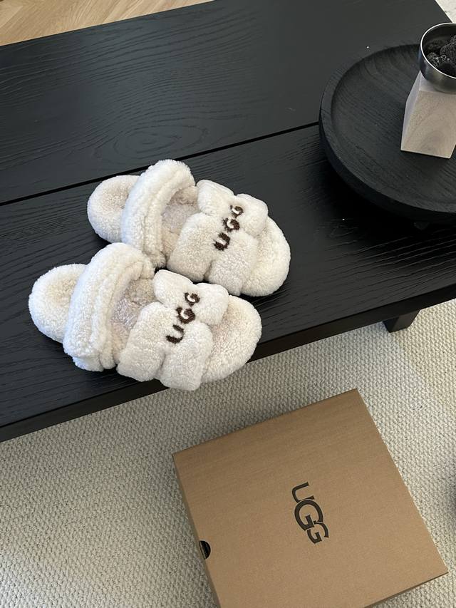 Ugg新款爱马仕二舅拖鞋，小红书必入款，全羊毛牛皮，粘扣设计，超级时髦这个冬天美完啦 颜色咖色。米色。栗色。菜籽色 码数35-40码！
