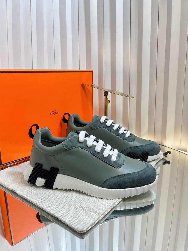 Herme S Ss25 New Arrival～ 专柜大热情侣款，H家配货首选鞋履！ 这双 Bouncing Sneaker 是爱马仕经典款 每一季都会出很多