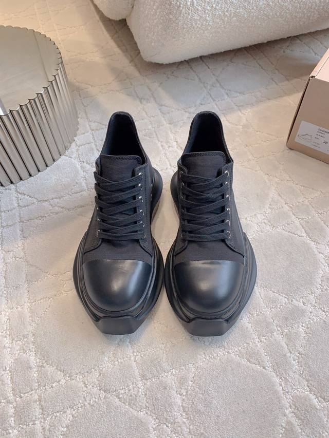 低帮 高帮 男女同款 Rick Owen* Drkshdw 联名厚底坦克鞋 Ro异形坦克鞋 组合结构大底在无形增高的同时又增添了机能感 上脚百搭 增高6-7Cm