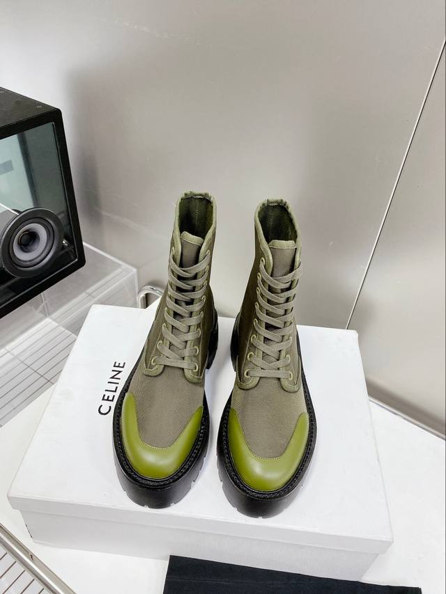 Celine 绑带靴，Celine现在的酷勾风拿捏的到位啊超帅气的一双靴子，对于小个子来说又增高又显腿细的鞋都是好鞋哈哈 这双是尼龙布料所以对比其他靴子来说轻一