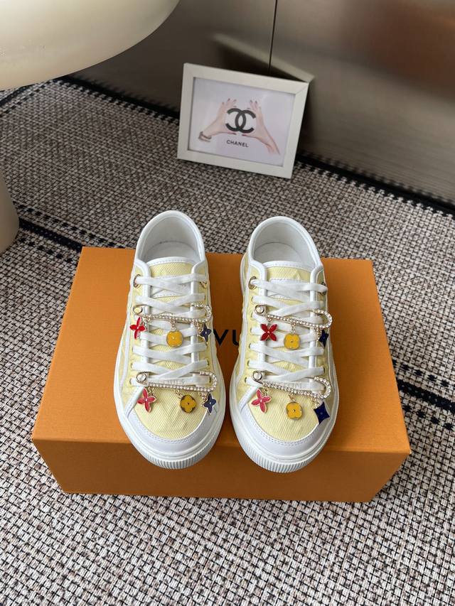 女款配色 装饰20 Louis Vuiton路易威登 25Ss新款 Lv Lagoon系列丹宁牛仔布压花老花帆布鞋滑板鞋休闲运动鞋 原版购入开发做货 整双鞋子采