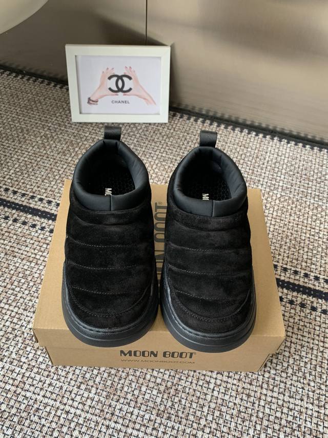 Moon Boot park系列 25秋冬季新款 雪地靴 长期主义购物一Moonboot雪地靴因为冬天想去追极光，对比了很多雪地靴，超轻发泡大底 Moonboo