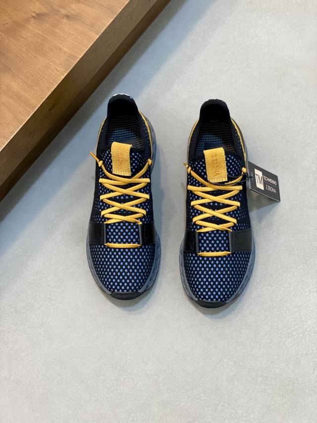 Zegna 杰尼亚 男士新款人体工学气柱低帮运动鞋 莞产顶级精品，1：1开发，市场顶级版本！这款低帮运动鞋针织织物，融入小牛革装饰，撞色风格设计，套脚系带双重组