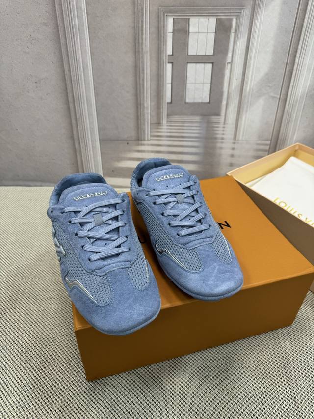 Slv路易威登春夏走秀款 代购品质 Trall休闲运动鞋，原版开发，市面上最高级版1：1复刻，绒面小牛皮与轻质网眼布，Eva+Lpu组合大底，外底Monogra