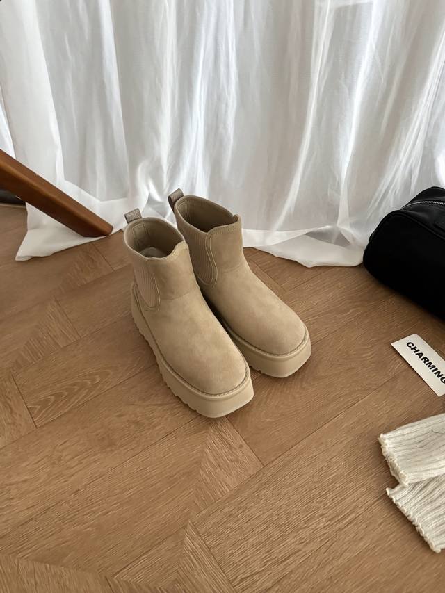 城市方可切尔西靴 栗色 芥菜籽色 防泼水翻毛皮 螺纹针织鞋面 织物里衬 鞋垫采用薄荷防臭处理 约14Cm靴筒、鞋跟高度约5Cm Size：35 40