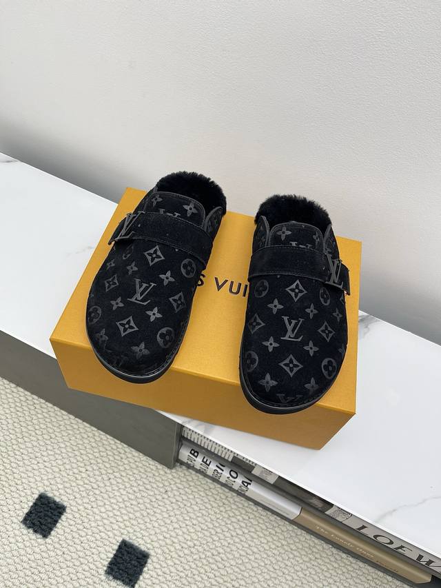 女款 男款 Lv路易威登L家 驴牌 最新Easy系列 勃肯 包头 厚底 毛拖鞋 原版购入开发 做货 本款 Lv Easy 凉拖取材绒面牛皮革，以 Monogra