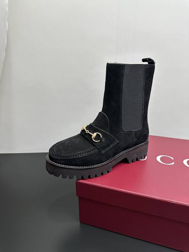 Gucci 古驰 古奇25 2025 G家秋冬新品 走秀款 经典马衔扣切尔西短靴 主打系列终于面世，狠货值得期待！原有的经典 创造新设计 代购级别！高级感十足！