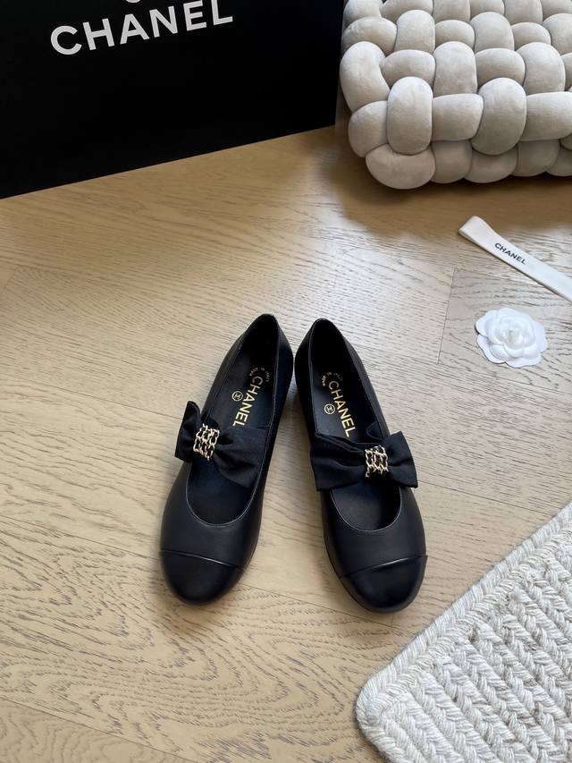 Chanel 25p新款蝴蝶结玛丽珍 顶级版本！抢先发售 鞋面牛皮 内里羊皮 意大利真皮大底 Size：35-39 其他码数定做