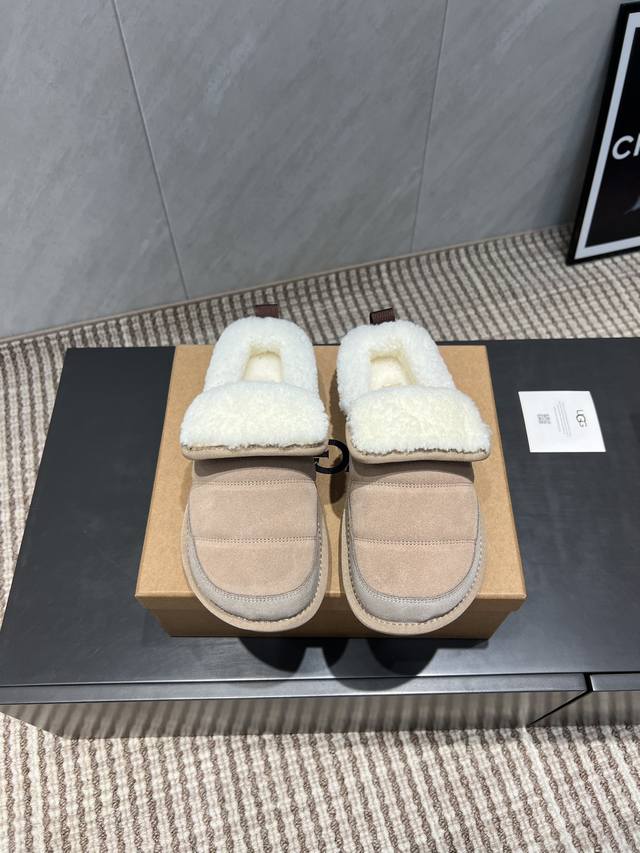 出厂:厚底款 独家顶级版本 Ugg~25Vs秋冬爆款松糕厚底休闲毛鞋系列 圆头翻盖厚底毛鞋 一款不会撞衫的鞋子、简约的隔板设计上斑点的大底、鞋面真丝卷毛、秋冬季