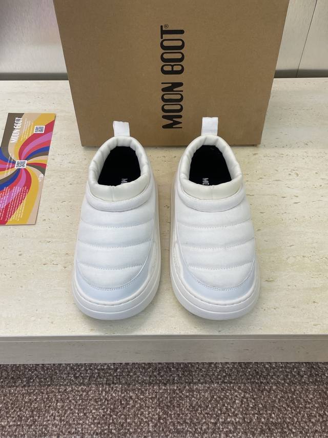 工厂p价 Moon Boot 2025秋冬新款 park Soulmate 灵魂伴侣系列 厚底圆头低帮拼色系带休闲运动舒适滑板雪地靴 材质:鞋面进口羊猄皮 进口