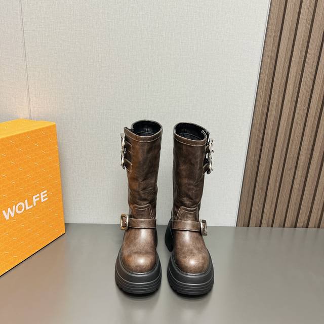 出厂: 独家顶级版本 Nakedwolf*24Vs秋季最新秀场恨天高防水台时装靴系列 松糕厚底中靴 Nakedwolf*E 耐德 沃夫是一家伦敦时装设计师品牌，