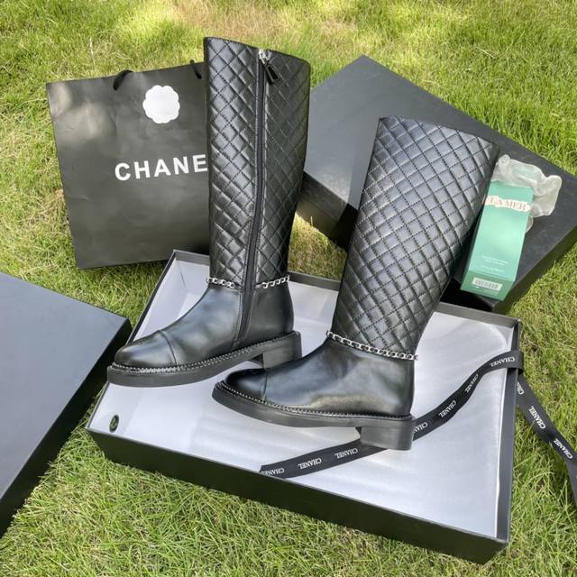 橙子出厂价 Chanel 香奈儿 秋冬新款 侧拉链菱格链条长靴 马丁靴 款式：短靴、长靴 码数：35-40