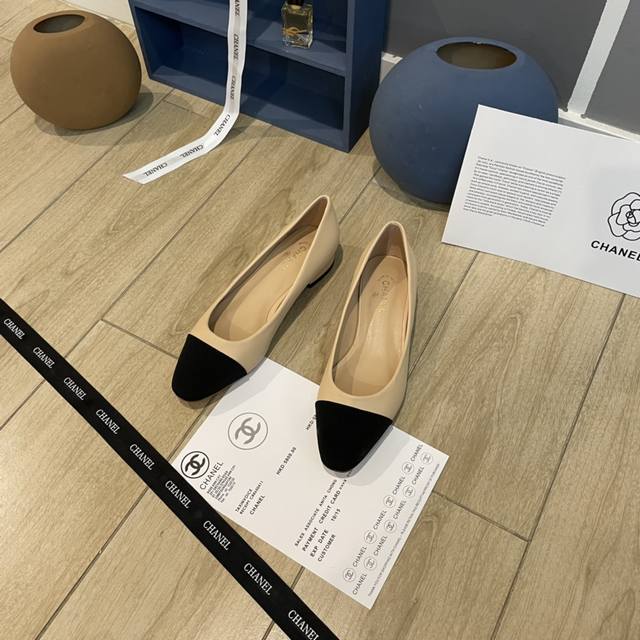 橙子出厂价 Chanel 香奈儿经典款 拼色小粗跟单鞋 跟高：2.5Cm、7Cm 码数：34-40