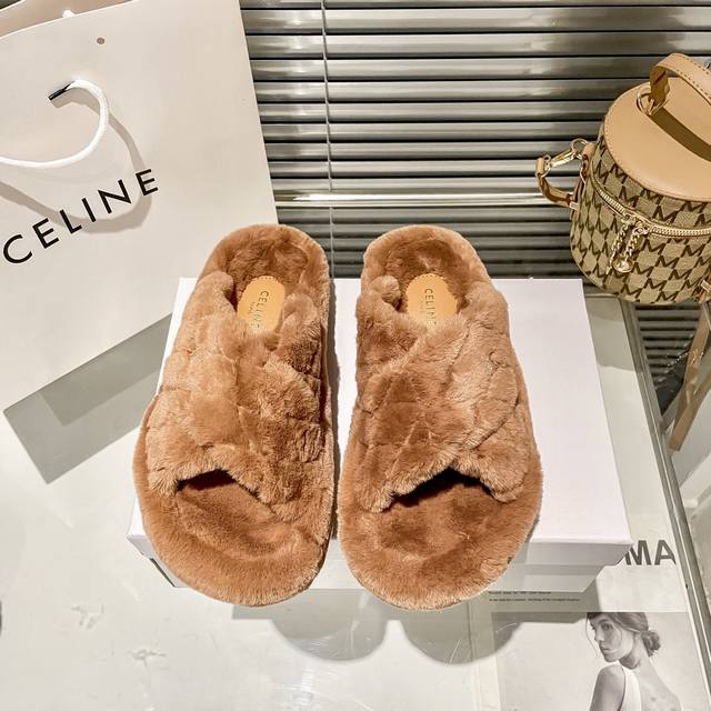 出厂： Celine 赛琳 顶级专柜 秋冬新款 官网上新 独家首发 Celine 赛琳 凯旋门毛毛拖 赛琳毛拖 凯旋门毛拖 赛琳 Celine 太古里街拍热款
