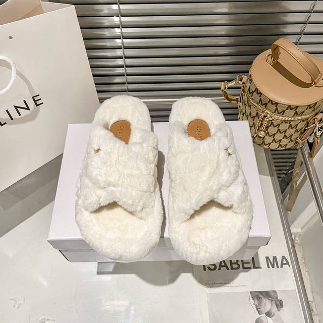 出厂： Celine 赛琳 顶级专柜 秋冬新款 官网上新 独家首发 Celine 赛琳 凯旋门毛毛拖 赛琳毛拖 凯旋门毛拖 赛琳 Celine 太古里街拍热款