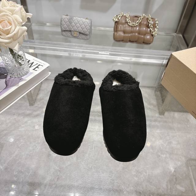 Ugg爆款胖墩墩顶级过毒版！供货桑坡！超级大爆款！ 2054年冬季最新款羊毛里胖墩墩ugg羊毛里雪地靴、橡胶发泡大底、原版复刻一比一、顶级最高版本、拒绝市场通货
