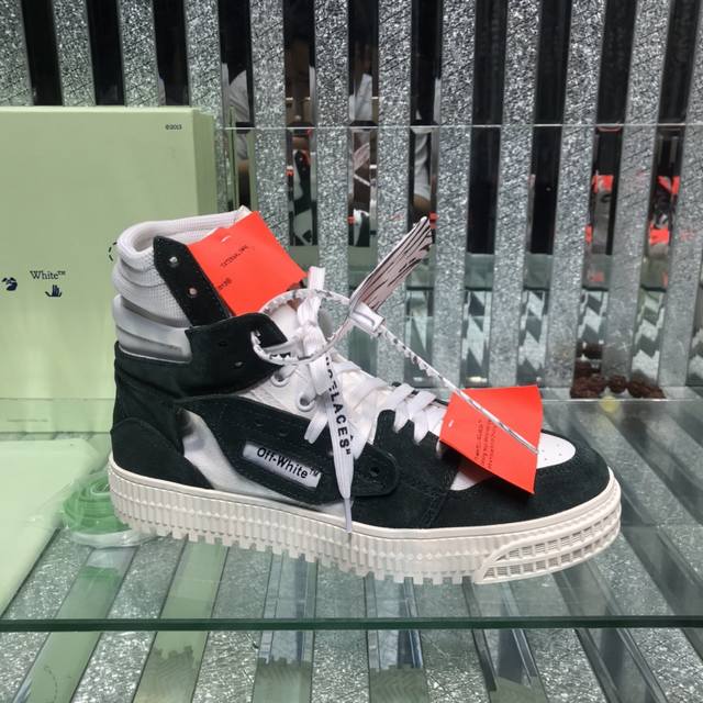 冲量价: 情侣款 Off Off White Ow Fw 黄飘带白箭头黑色高帮欧美潮鞋 专柜同步采用进口头层牛皮 ，完全1:1复刻，官方同步 原厂特供原版底，橡