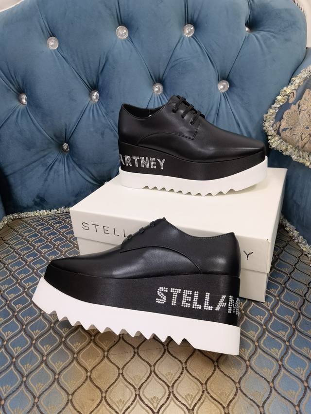冲量价: 实拍stella Mccartney厚底休闲单鞋 全欧疯抢，面料牛皮，内里垫脚羊皮，100%穿着舒适度。 跟高8厘米，码数34-40，