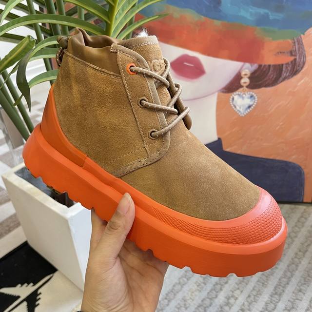 冲量价: Ugg Tasman Weather Hybrid一脚蹬雪地靴 王一博同款经典tasman鞋型之上加入大橘底机能撞色设计环保防水防雪材质兼具时髦与功能