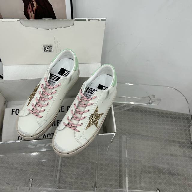 高版本 厚底hi Star Y版材料定制皮胚皮色，内里定制原版毛巾料，边条定制 Y版手感硬 ，纯定制 ！ 纯定制 ！ 对版的材料全部都要定制 独家双层垫芯看图