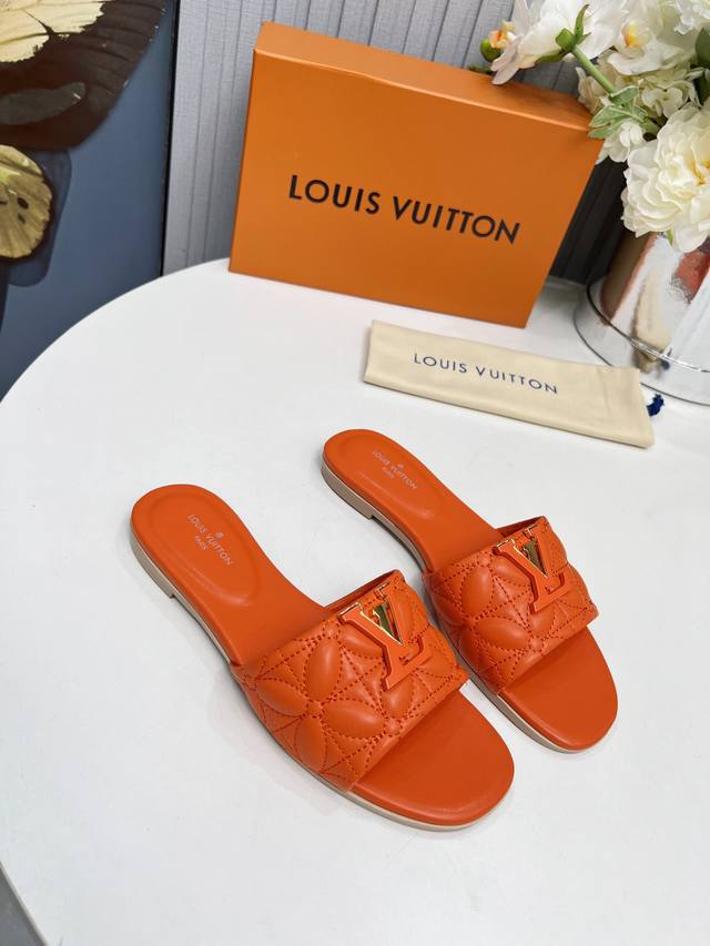 路易威登lv 官网1:1大量现货热卖中码数35–43。平底橡胶 。真皮底+4035。42。43。44订做不退换