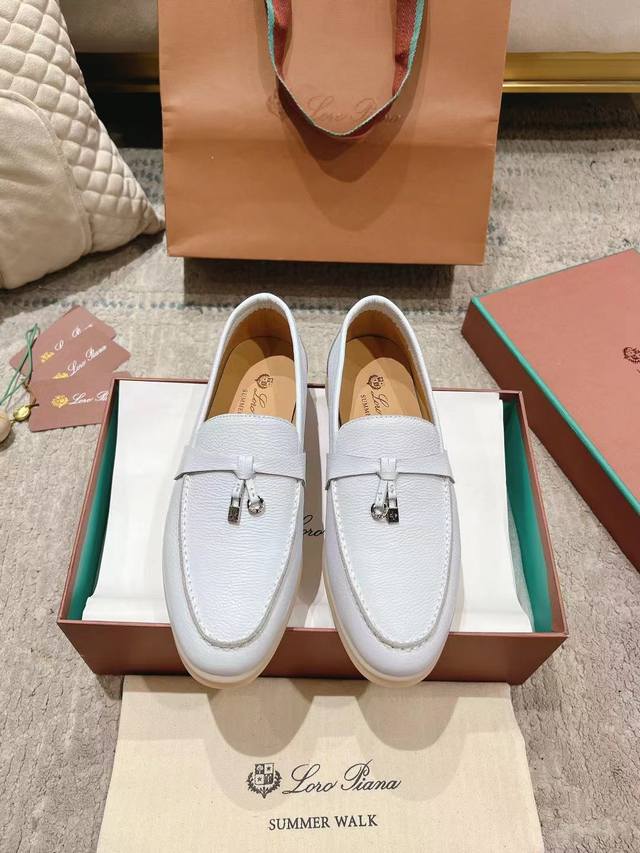 女款 男款 Lp新品发售loro Piana 官网同款针织乐福鞋｜采用 Wish 牛皮面料制作｜缝制鞋面采用独特针织面料制作工艺｜全方位一比一复原专柜工艺流程｜