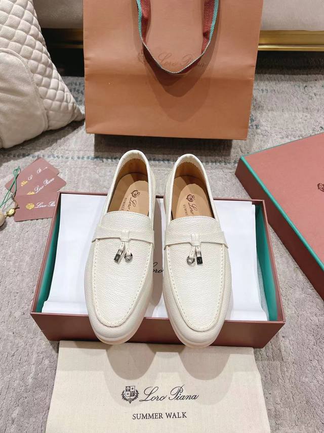 女款 男款 Lp新品发售loro Piana 官网同款针织乐福鞋｜采用 Wish 牛皮面料制作｜缝制鞋面采用独特针织面料制作工艺｜全方位一比一复原专柜工艺流程｜