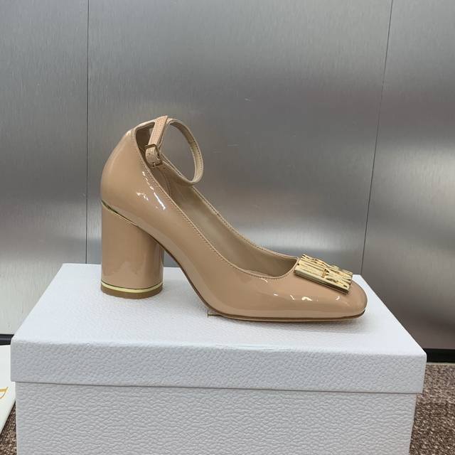 工厂价 Dior 迪奥 秋冬最新时装秀高定系列 Miss Dior 粗跟方头玛丽珍芭蕾舞女鞋 Cd字母logo五金扣低跟一圈带中古女单鞋 原版开发顶级高端版本