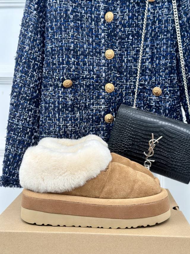 厂价 Ugg 24Ss新品厚底雪地靴 这无法抗拒的新时尚～今年的厚底系列真的是小个子的福音 轻便好穿，要温暖更要大长腿！显的腿超长，休闲又时髦，踩上去像掉进云一