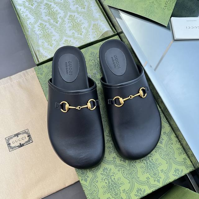 新品gucci男女同款情侣穆勒鞋 包头拖鞋 官网同步，原版一比一复制，最高版本所有材质细节均与yb一致 常年做货。尺码36-47 454647定制不退换 这款拖