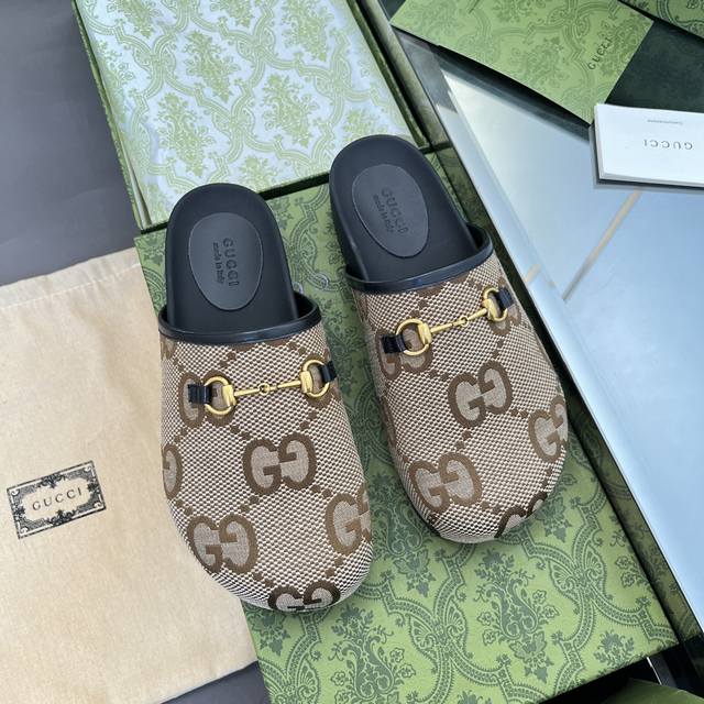新品gucci男女同款情侣穆勒鞋 包头拖鞋 官网同步，原版一比一复制，最高版本所有材质细节均与yb一致 常年做货。尺码36-47 454647定制不退换 这款拖