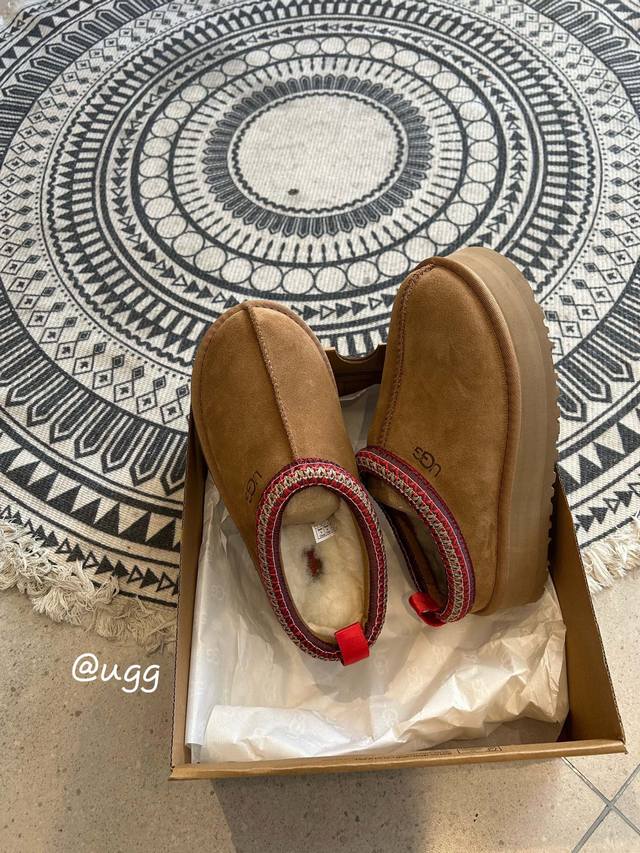 Ugg Tazz塔茨 顶级版本 主推秋冬新款 休闲经典迷你短靴舒适短筒靴 采用隆丰皮毛一体 尺码: 35-41