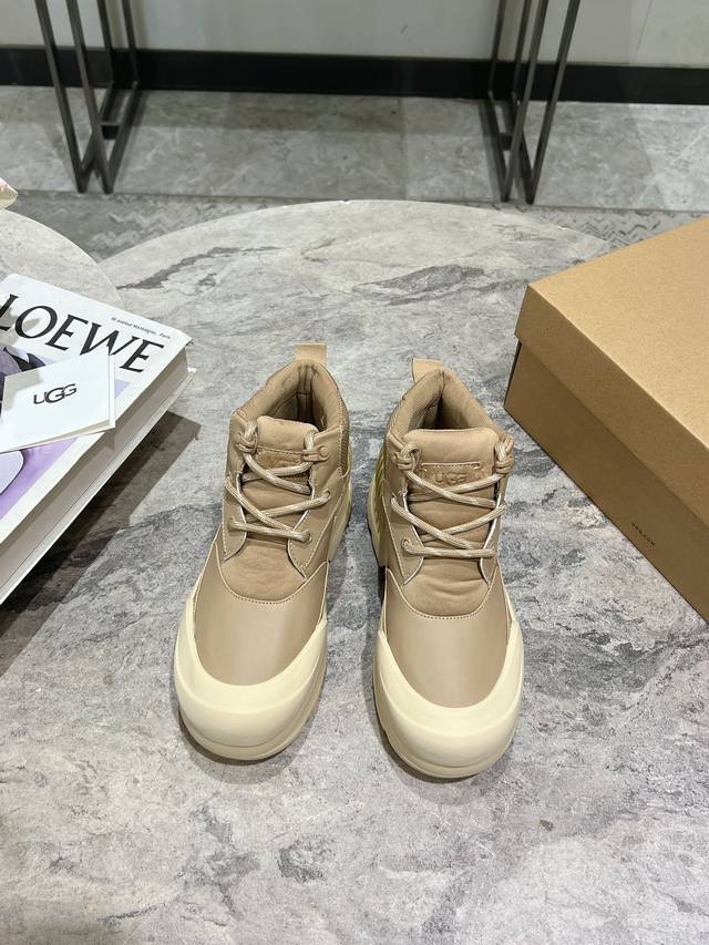 Ugg Neumelzip系列 Ugg 24秋冬新款女士休闲时尚舒适厚底增高圆头系带短靴单鞋 鞋型整体休闲透气 防泼水材料 非常好打理 超轻eva大底 上脚超级