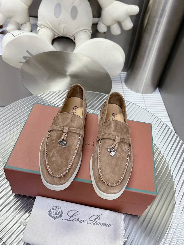Philipp Plein 菲利普 普莱茵-乐福鞋意大利■小牛绒超软乳胶底 舒适体验 除了好看又舒服，这款鞋还超级好搭配，男士搭正装西服，或者搭九分裤露脚踝都非