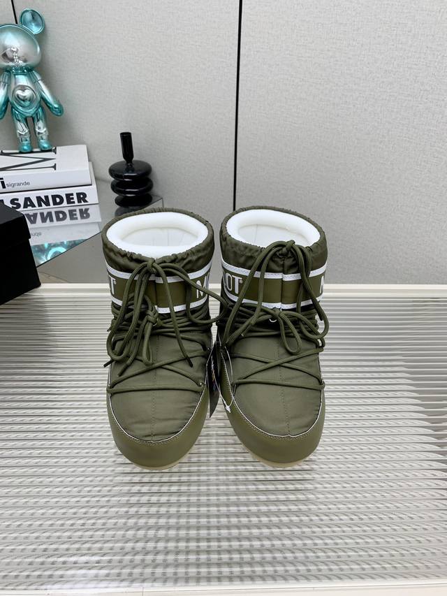 出厂 高版本 Moon Boot Vs秋冬最新款雪地靴系列 丑萌雪地短靴 忘了ugg吧，时髦人都在穿moon Boot雪地靴 如果你难以接受ugg的复兴 那现在