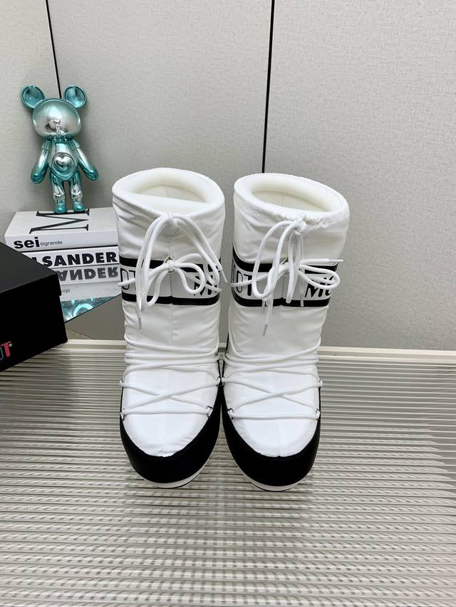 出厂 高版本 Moon Boot Vs秋冬最新款雪地靴系列 丑萌雪地短靴 忘了ugg吧，时髦人都在穿moon Boot雪地靴 如果你难以接受ugg的复兴 那现在