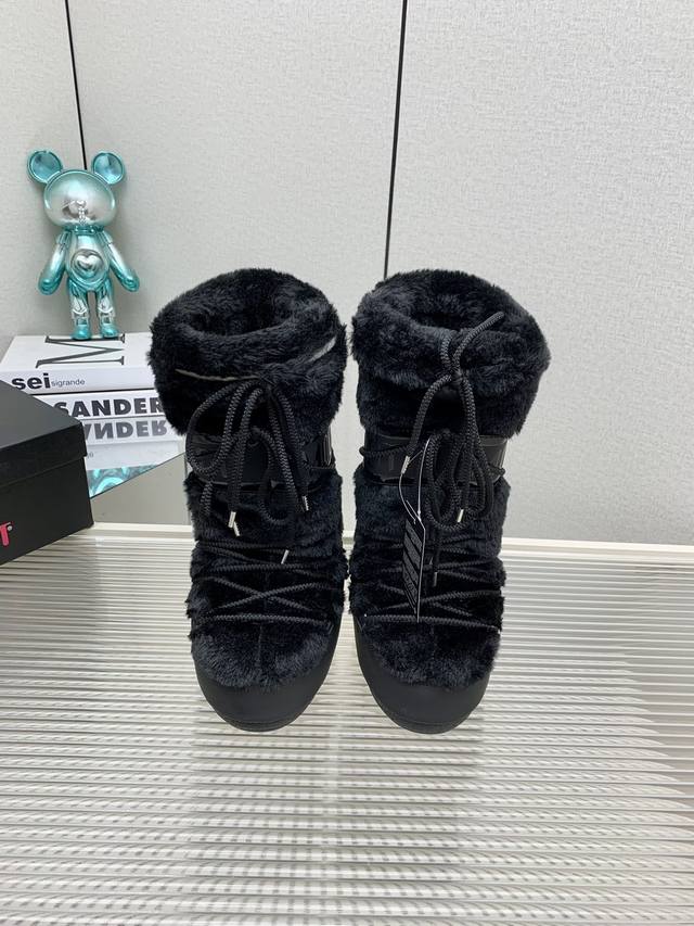 出厂 高版本 Moon Boot Vs秋冬最新款雪地靴系列 丑萌雪地短靴 忘了ugg吧，时髦人都在穿moon Boot雪地靴 如果你难以接受ugg的复兴 那现在