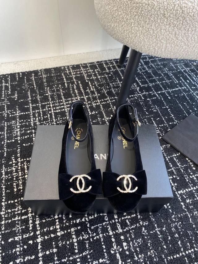 代购级 Chanel 24Ss 芭蕾舞单鞋 原版切割而成 Chanel香奈儿 大蝴蝶结 双c进口钻 圆头芭蕾舞鞋 好品质不多 真正做到随便进出专柜无压力 无论楦