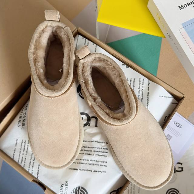 顶级版本：女款 Ugg 油叽叽 厚底 人鱼 超短靴 雪地靴 铅笔靴 原版购入开发 做货 Ugg这款高跟雪地靴真的打破了传统以来厚底靴的风格，太有设计个性了，深得