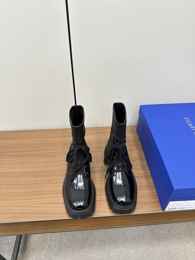 Stuart Weitzman 粗跟厚底弹力羊皮马丁靴 Sw 5050 Soho Bootie 原单渠道好货势不可挡，搭配我们的rise轮胎鞋底 广受欢迎的li