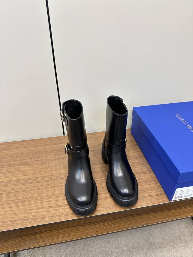 Stuart Weitzman 粗跟厚底机车靴 Sw 5050 Soho Bootie 原单渠道好货势不可挡，搭配我们的rise轮胎鞋底 广受欢迎的lift轮胎