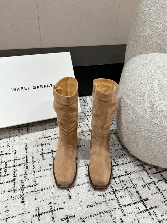 Isabel Marant 24 伊莎贝尔秋冬新品 进出专柜无压力 一眼心动 貌美西部战靴 慵懒法式 软糯舒适 超舒服的一款 超好穿 鞋面：进口牛京 牛皮 内里