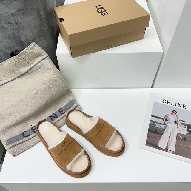 高品质出厂 ！顶级版本！油鸡鸡ugg24Ss秋冬联名款y Project合作款潮牌羊毛拖鞋！室内有这么款拖鞋呵护，非常暖心有颜值又保暖方便！鞋面采用原版进口羊京