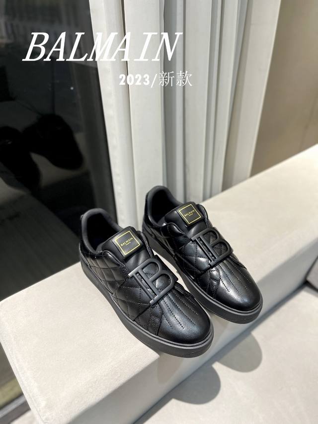 女款 男款 Balmain 巴尔曼 巴尔曼 最新 春夏 经典运动鞋 独家首发 香港、美国、巴黎各大时尚博主及明星同款。 男女同款休闲鞋 。 海外订购原版，1:1