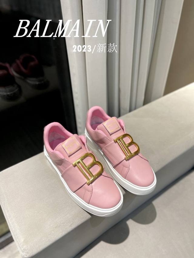 女款 男款 Balmain 巴尔曼 巴尔曼 最新 春夏 经典运动鞋 独家首发 香港、美国、巴黎各大时尚博主及明星同款。 男女同款休闲鞋 。 海外订购原版，1:1