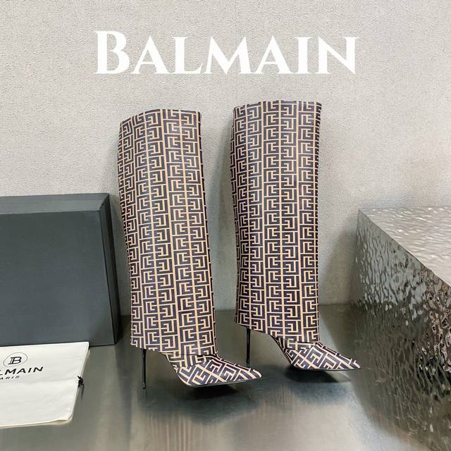 出厂价 Blamain 巴尔曼 独家首发 巴尔曼 秋冬季新款 天空印花皮革 靴子 Balmain是一个非常全面之尊贵时尚生活品牌 香港，美国，等大时尚博主及明星