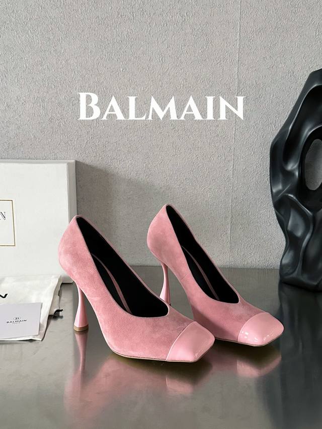 出厂价 Balmain 巴尔曼 巴尔曼 方头酒杯跟单鞋 此款彩色皮革酒杯跟，方头，会标图案。 海外订购原版，1:1完美复刻！ 历时三个月精工打造，五金，鞋跟都是