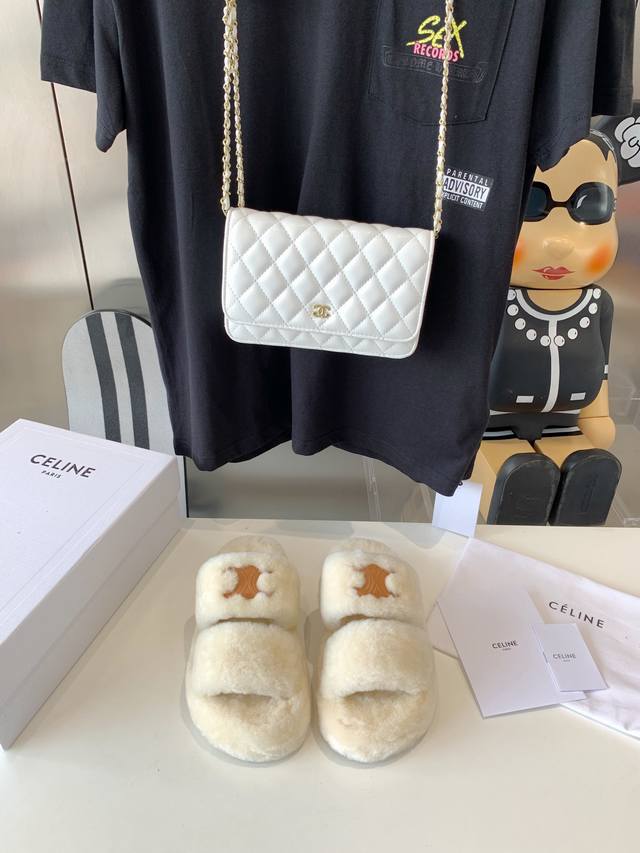Celine Ss新款毛鞋 原版一比一出货 穿出去跟正品0区别所有细节材料全部zp一致 码：35 36 37 38 39 40